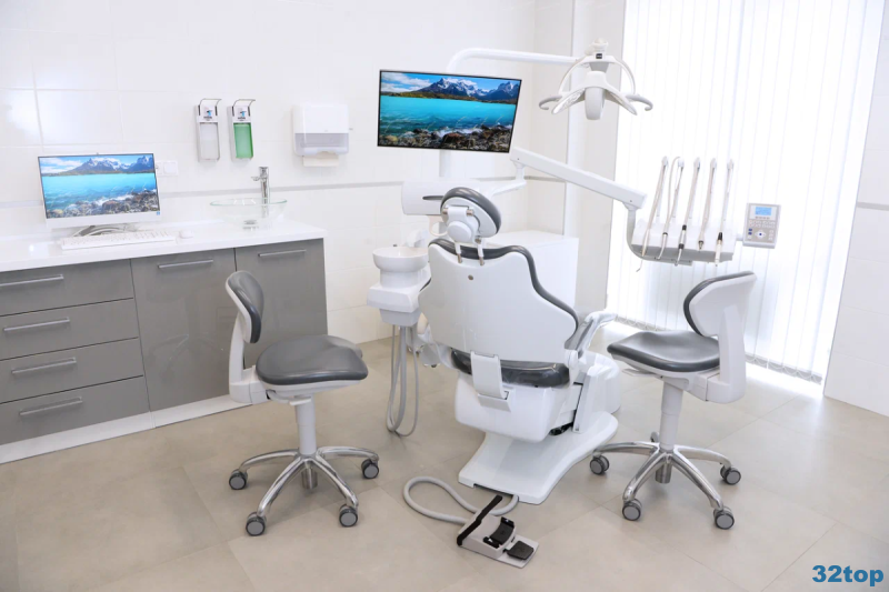 Стоматология DENTALROOM (ДЕНТАЛРУМ) м. Горьковская